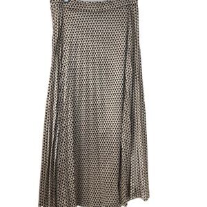 Signature Black and Tan A-line Maxi Skirt with Pleats for Work